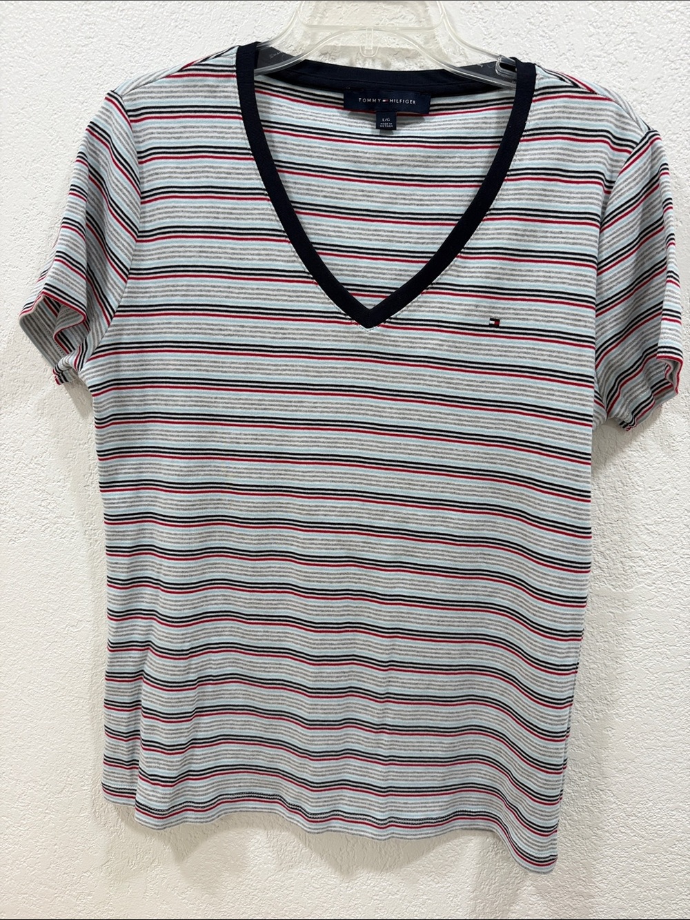 Tommy Hilfiger Navy Trim V-Neck Stripe Tee in White, Gray, Navy & Red, size L